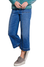 Tru Luxe-Fall/Winter 2025-T35103PM-Front Seam Jean Crop-DK Indigo - The Coach Pyramids