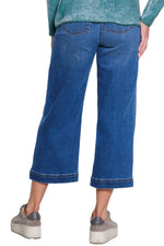 Tru Luxe-Fall/Winter 2025-T35103PM-Front Seam Jean Crop-DK Indigo - The Coach Pyramids