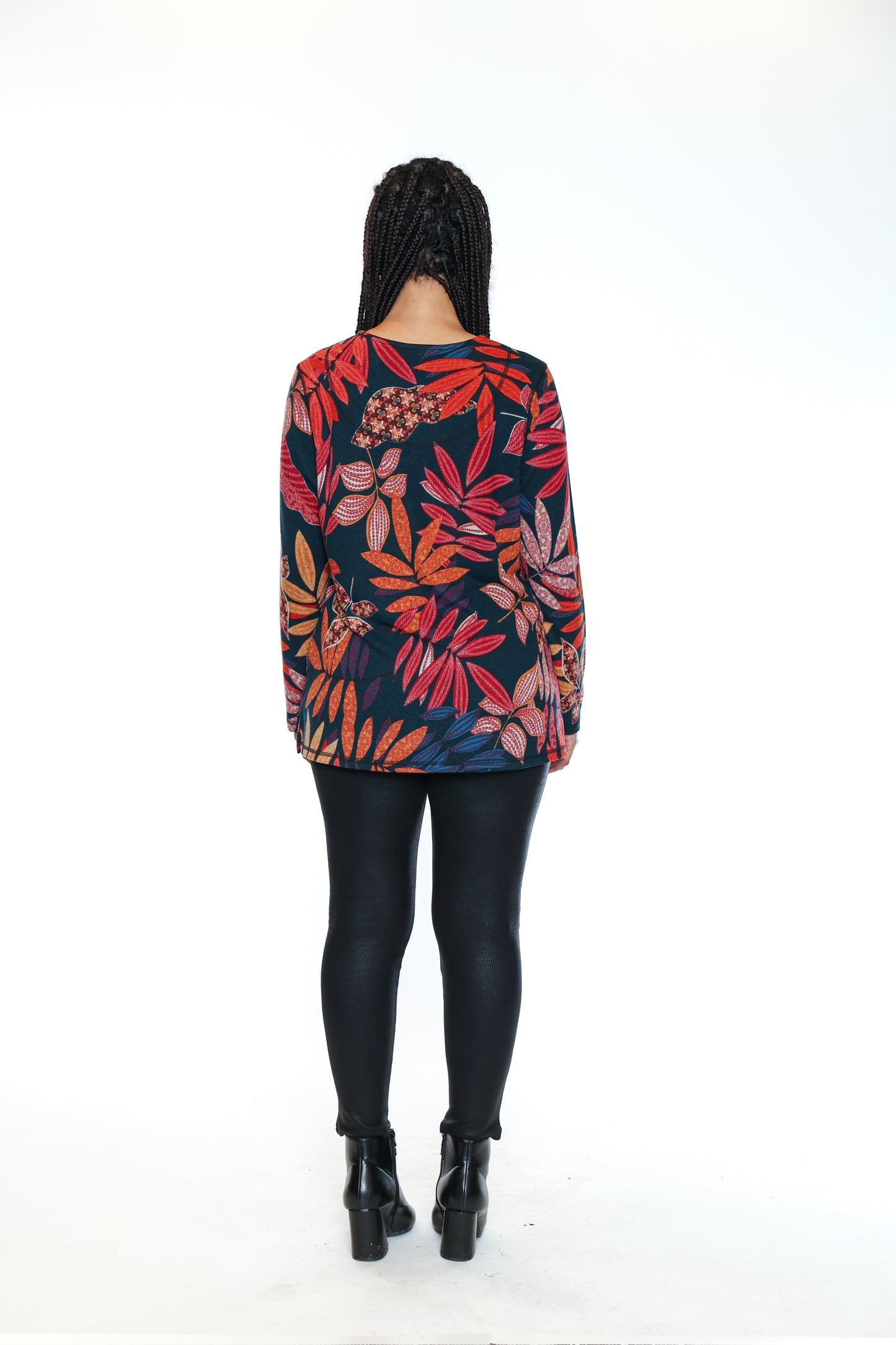 Papa Fashions Fall/Winter 2025-T5736-Brush Crew Neck Top W/Pocket Detail-Navy - The Coach Pyramids