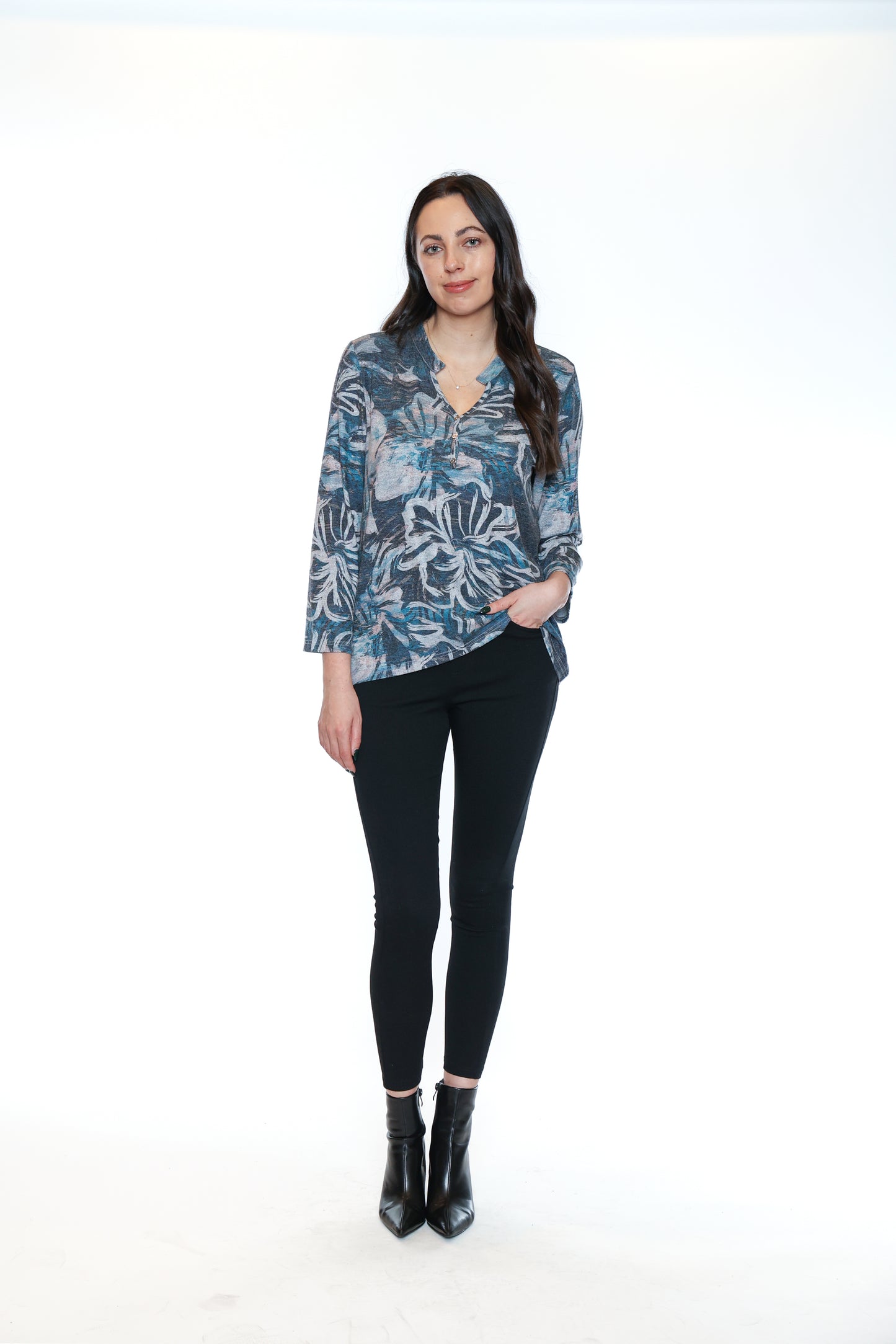 Papa Fashions Fall/Winter 2025-T5773-Printed Shirt W/Lace And Button Detail-Multi - The Coach Pyramids