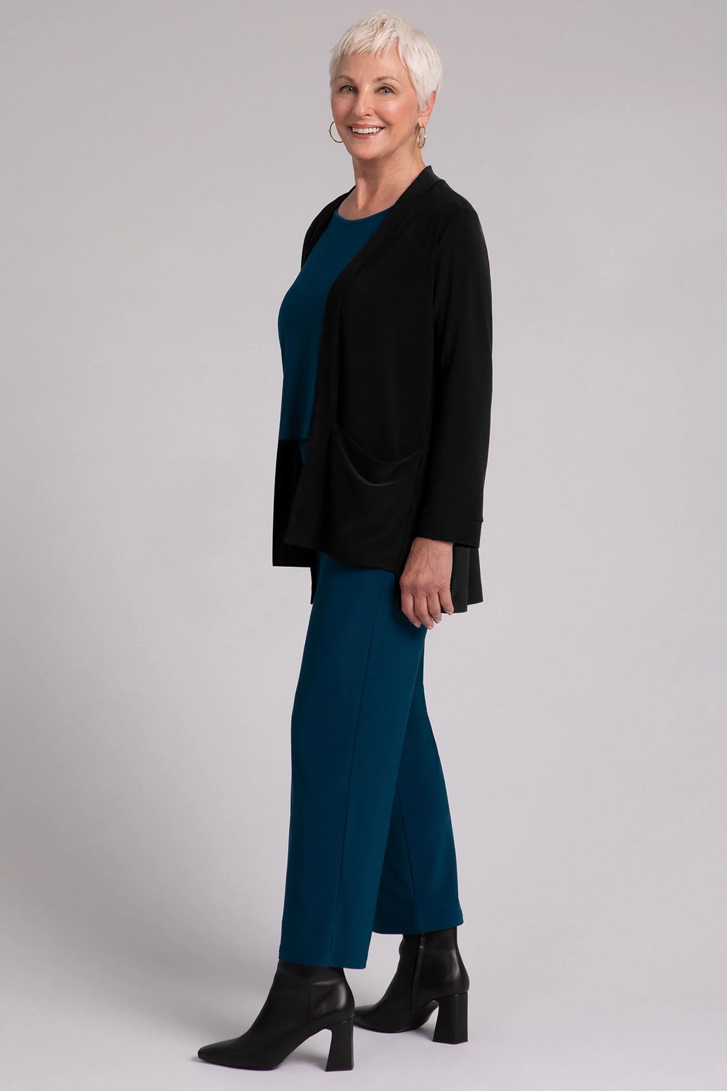 Sympli Fall 2024-25163-5-Core Cardigan-Black - The Coach Pyramids
