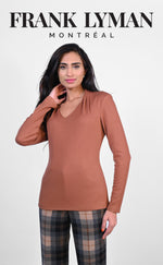 Frank Lyman Fall 2022 - Knit Top - 223739 - The Coach Pyramids