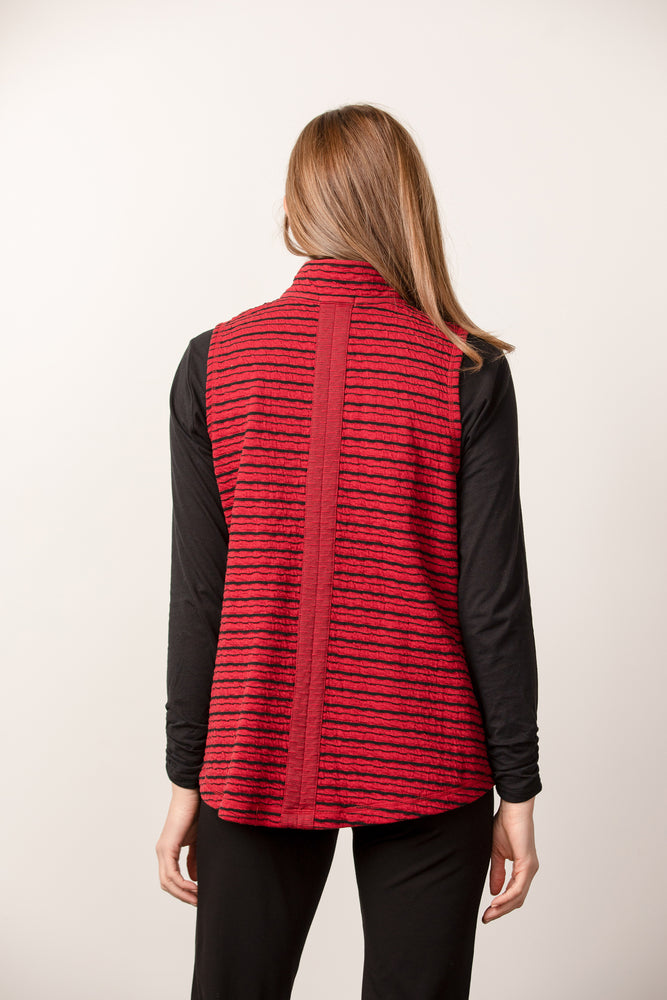 Habitat Fall/Winter 2022 - H51468 -Vest - Garnet - The Coach Pyramids