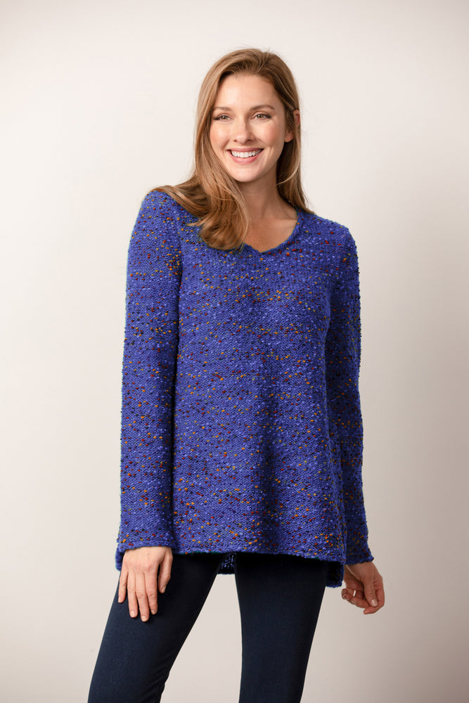 Habitat Fall/Winter 2022 - H89012 - Sweater - V-Neck - Royal - The Coach Pyramids