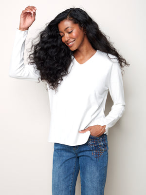 V- Neck Basic Sweater - C2279X - The Coach Pyramids