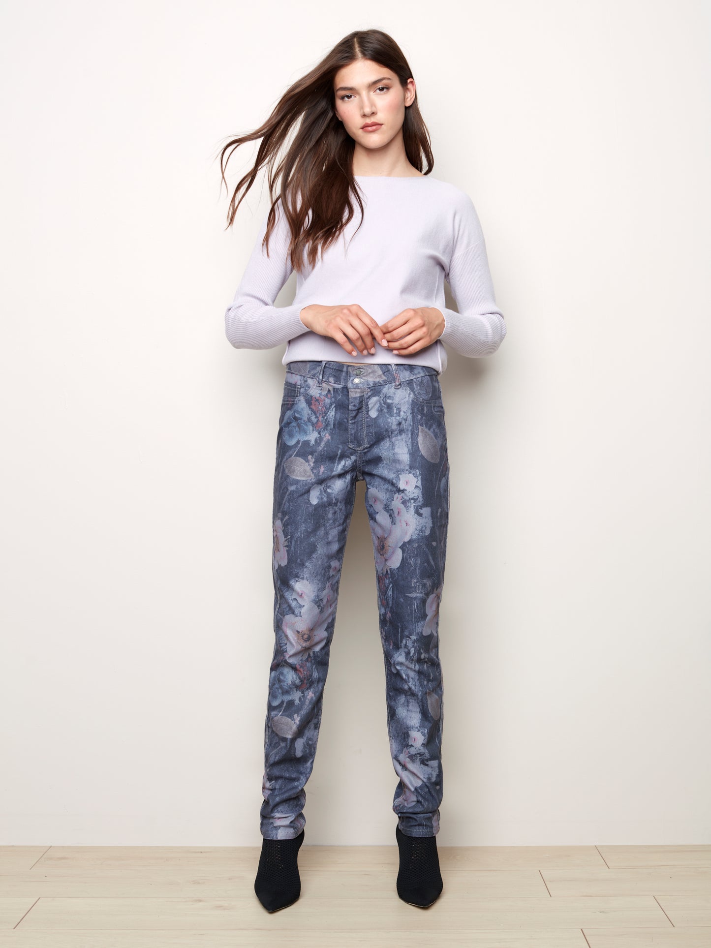 Reversible Foral Denim Jeans - C5235 - The Coach Pyramids