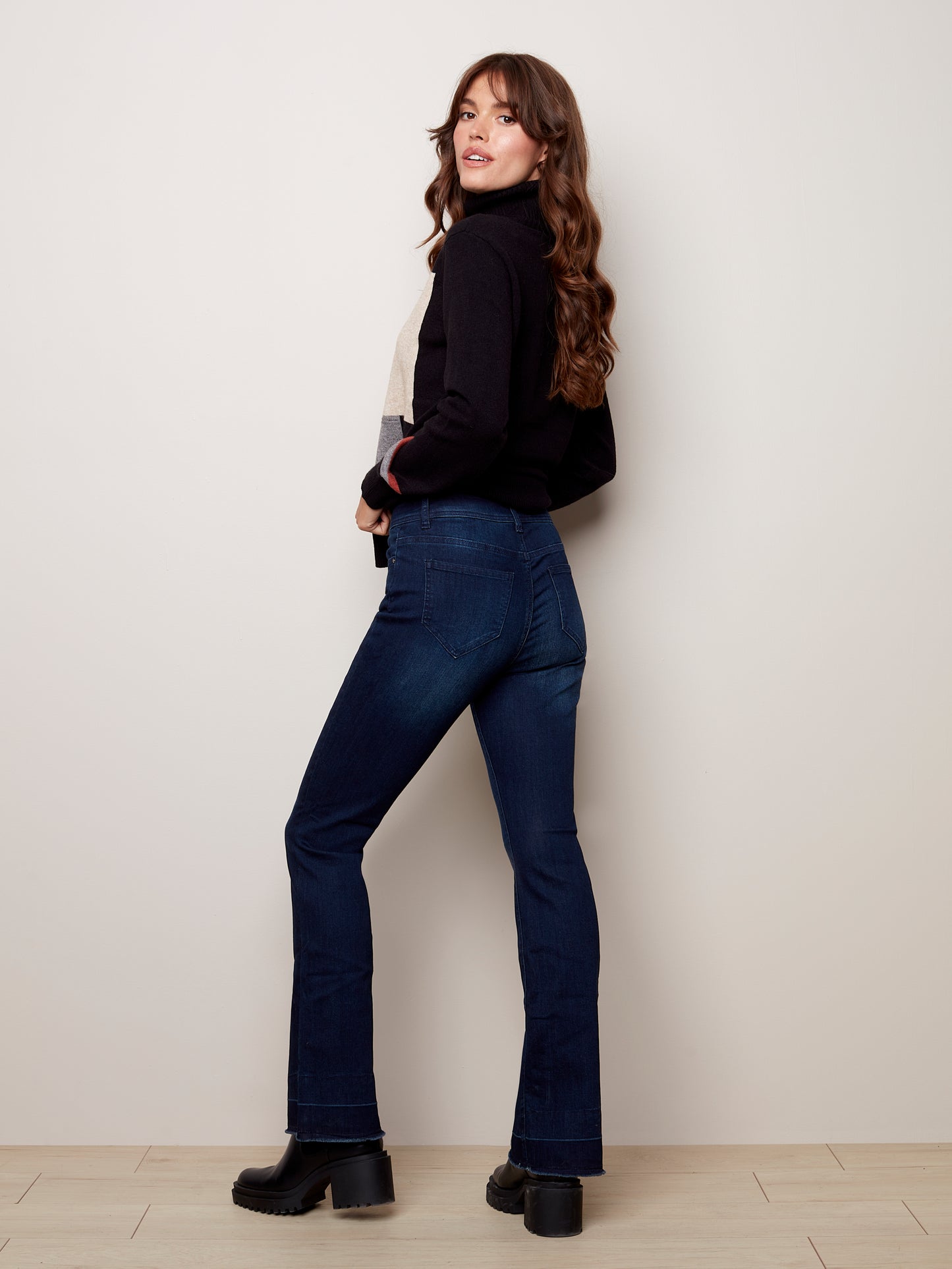 Solid Denim Flare Jean - C5368 - The Coach Pyramids