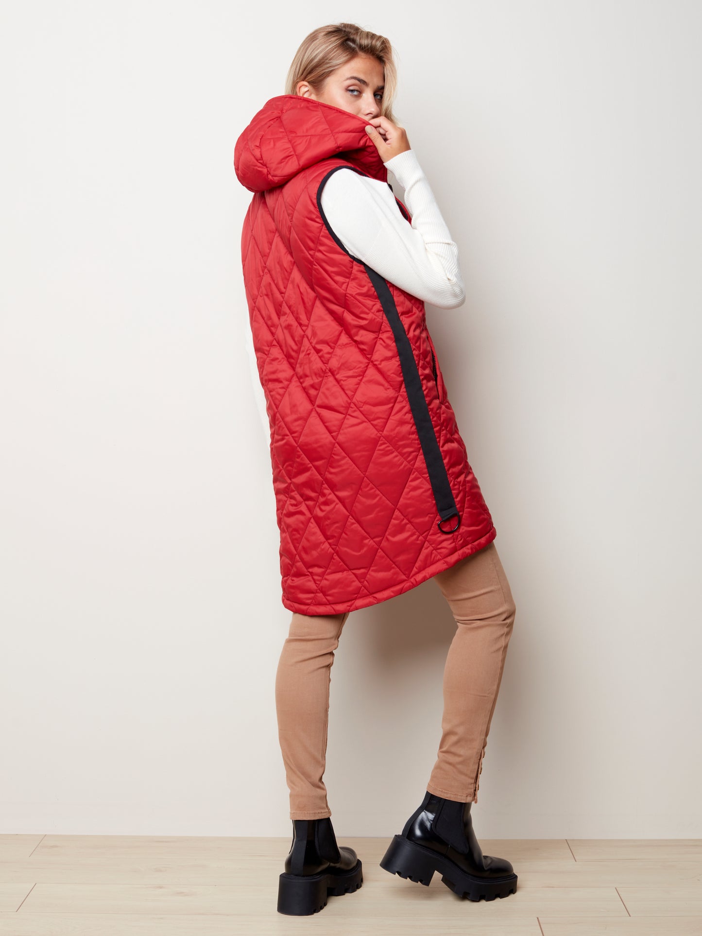Diamond Quilted Hooded Puffer Vest - C6221 - The Coach Pyramids