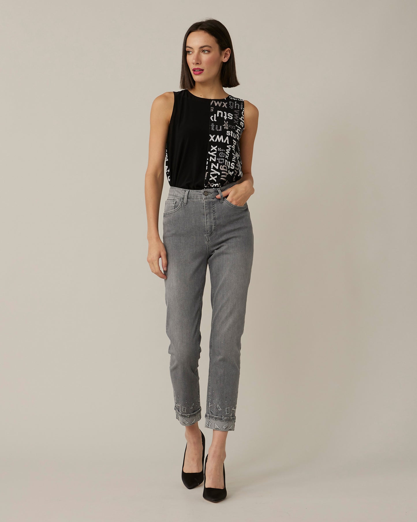 Joseph Ribkoff Spring 2022 - 221274- Top - Black/Vanilla - The Coach Pyramids